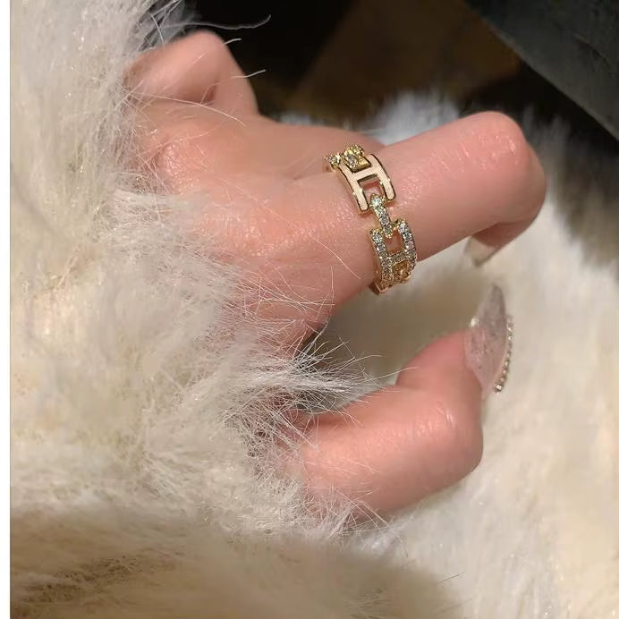 Enamel Gold-Plated Zircon Ring