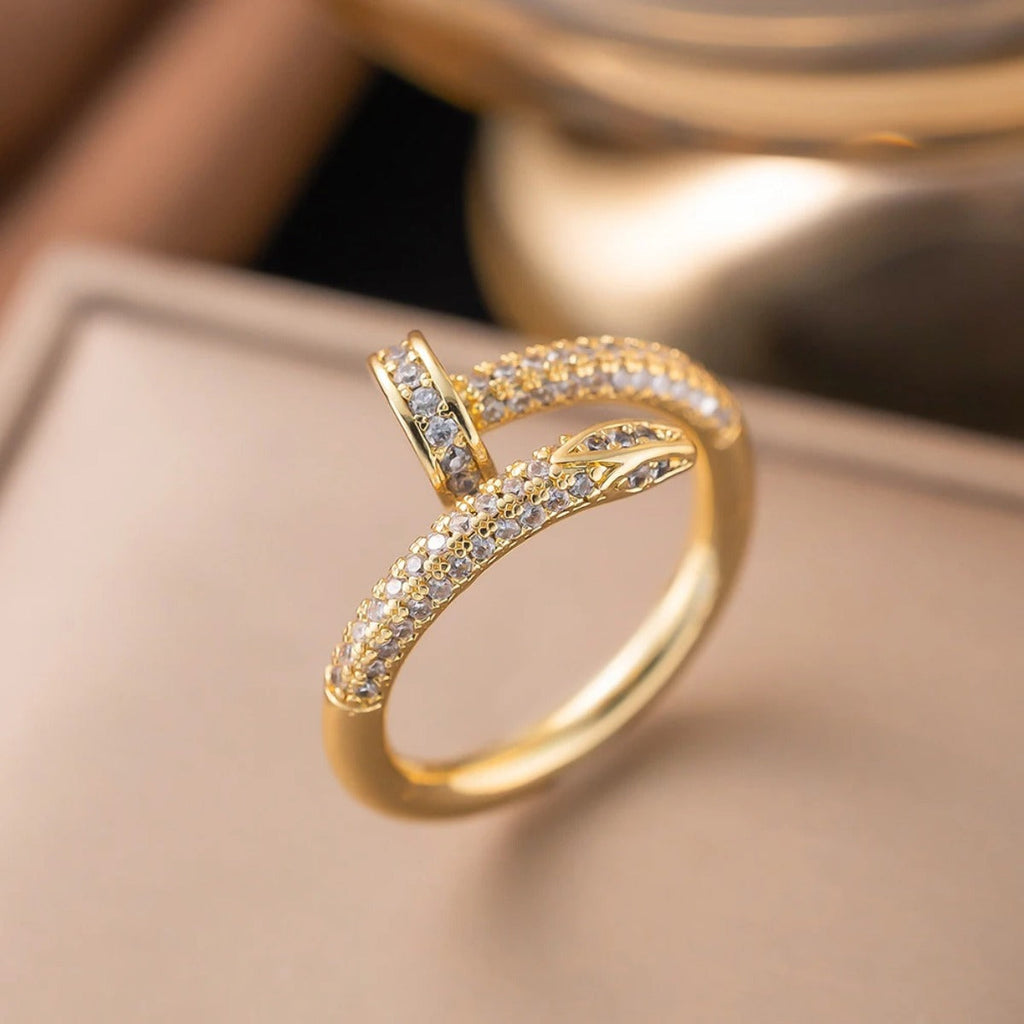 Nail Luxe Ring