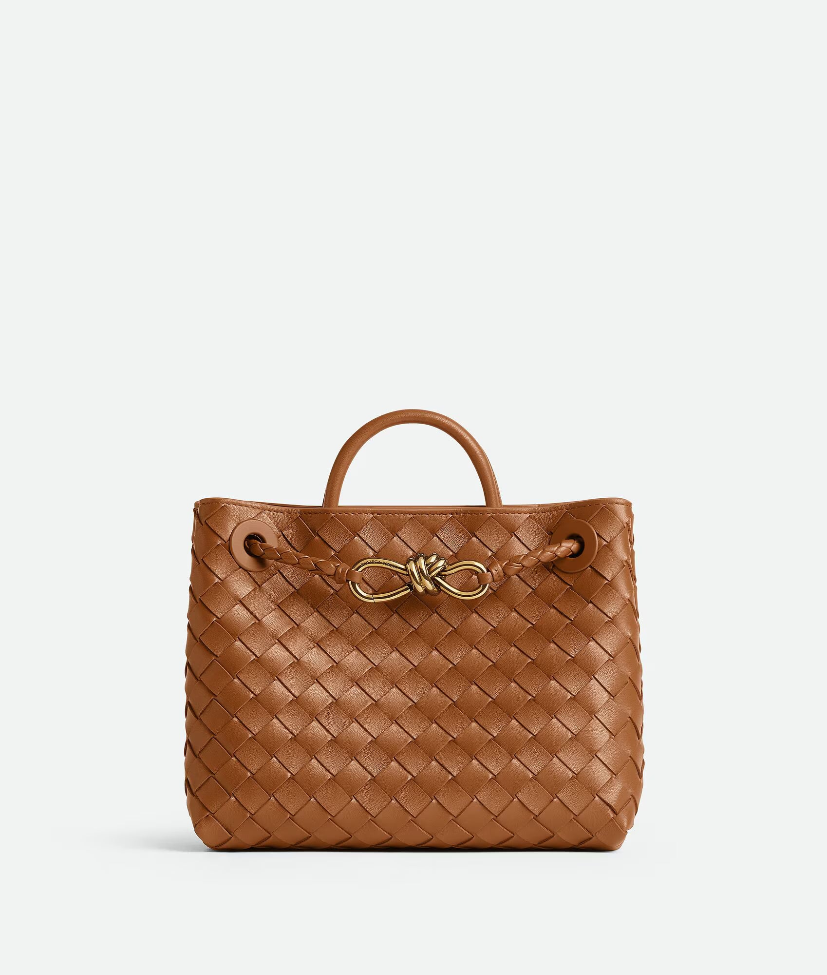 Intreva Small Woven Shoulder Bag (25 cm)