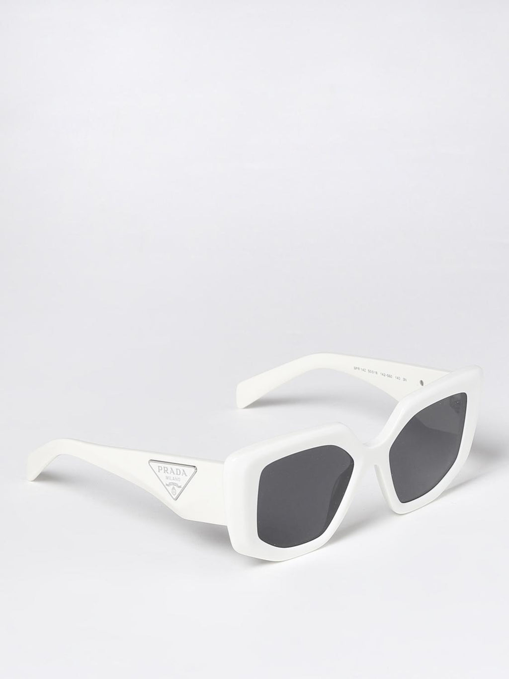Luxe Triangle Frame Sunglasses